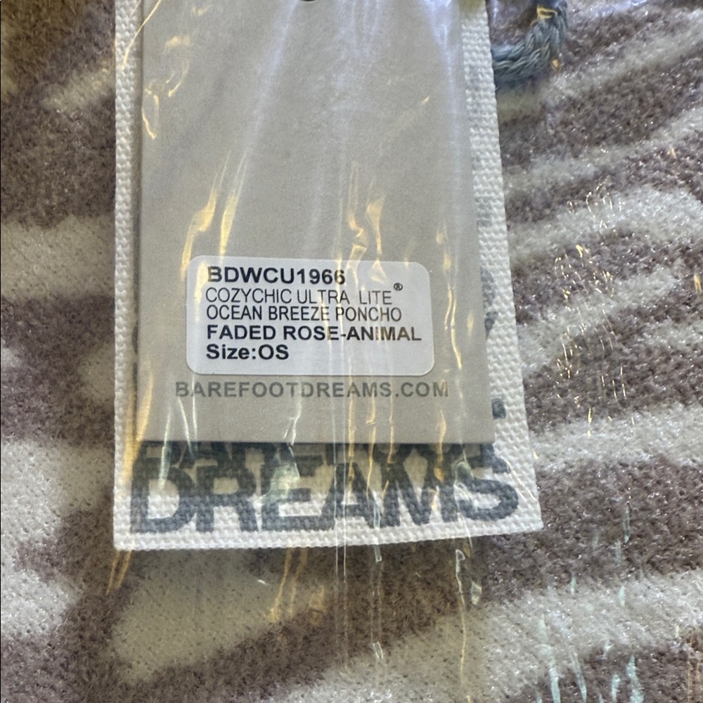 Barefoot Dreams Ultra Lite Ocean Breeze Poncho OS - Picture 3 of 4